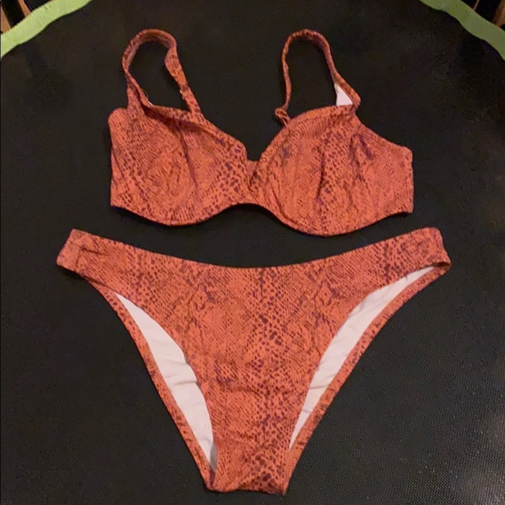 Bathing suit